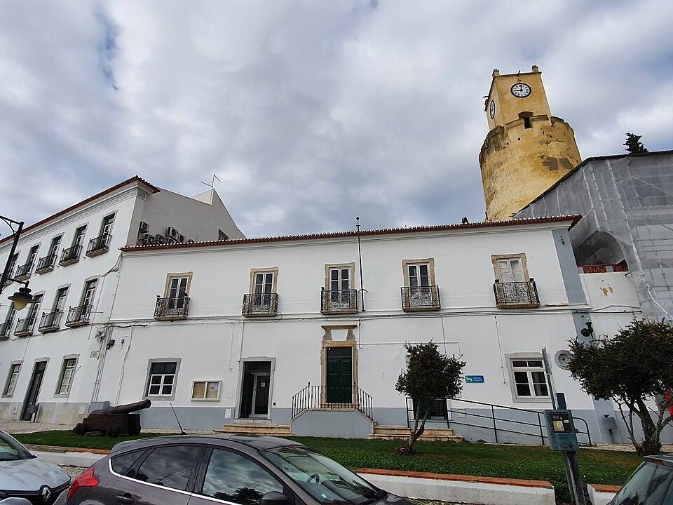 Moura