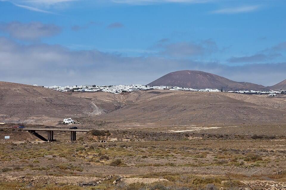 Tías