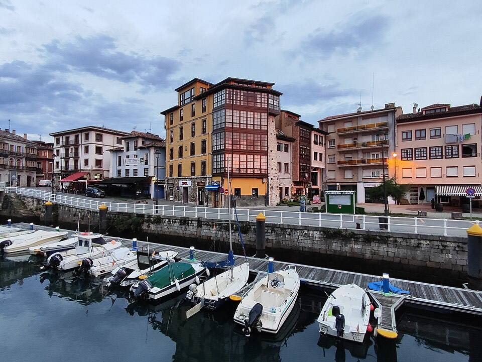 Llanes